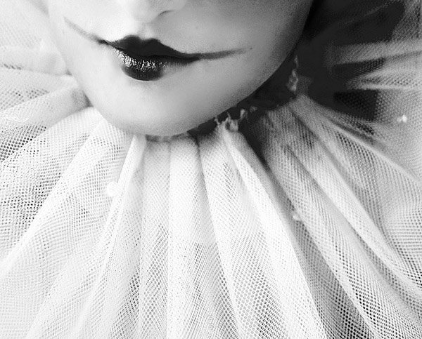 Pierrot_Lips_by_larafairie